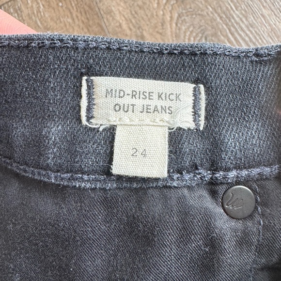 Madewell Jeans.  Women’s size 24. Black, great used condition. Mid Rise Kick Out - Picture 5 of 8